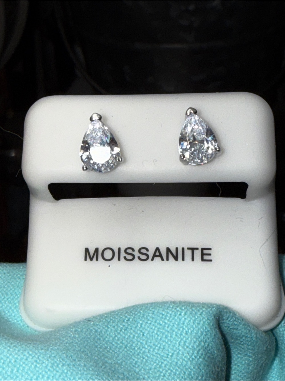 GRA CERTIFIED MOISSANITE DIAMOND 2CT EACH Stud Earrings 925 Sterling Silver
